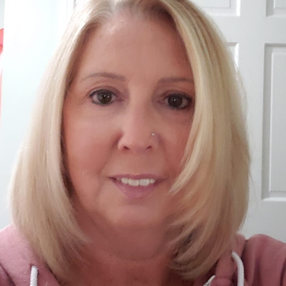 Meet your Posher, Shirley - Picture 1 of 1